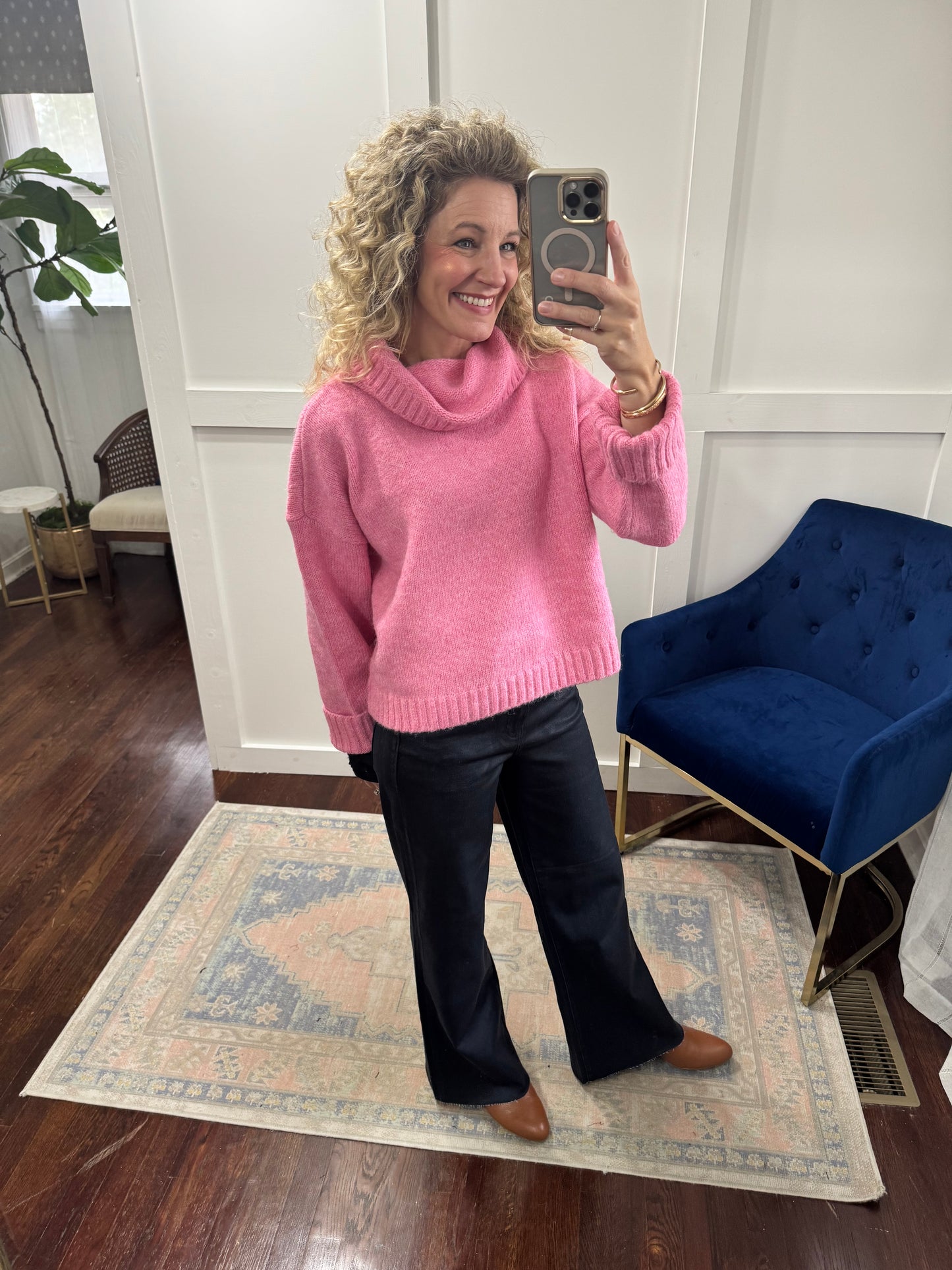 Evangeline pink sweater
