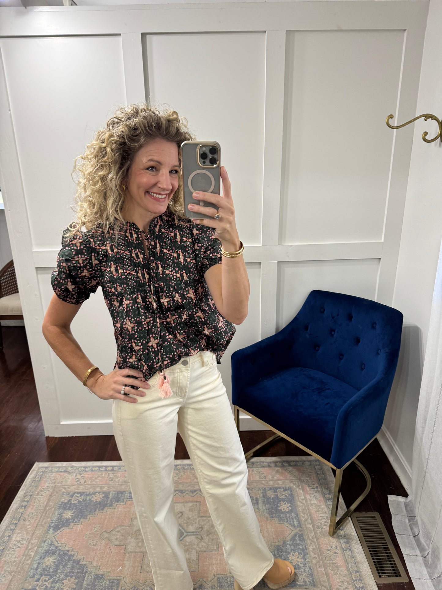 Nora floral tile