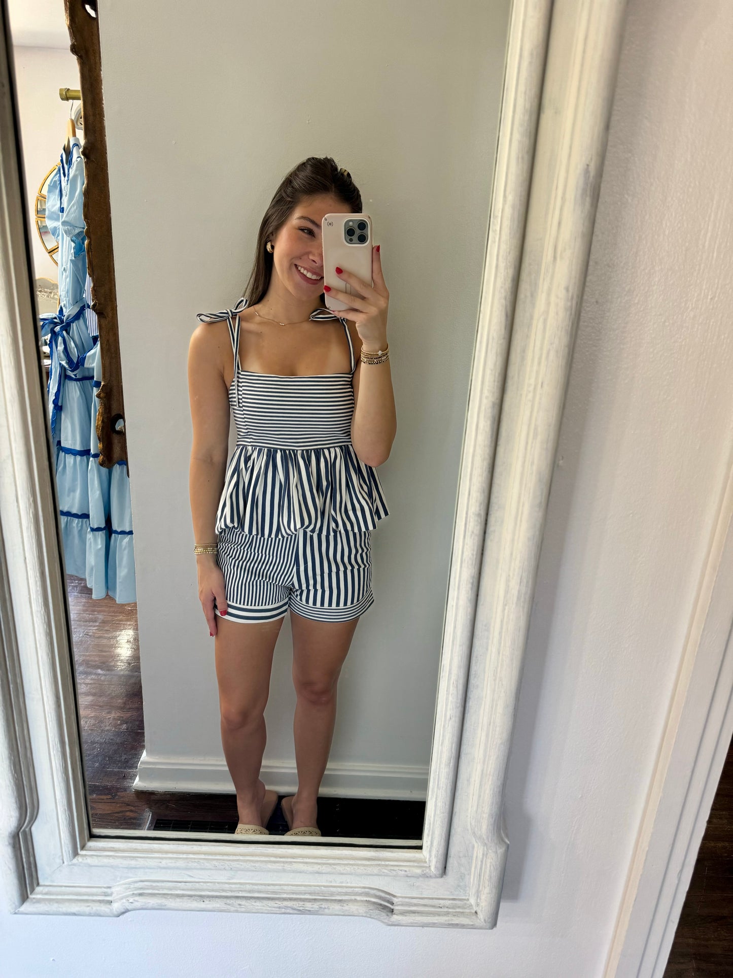 Twill denim striped shorts.