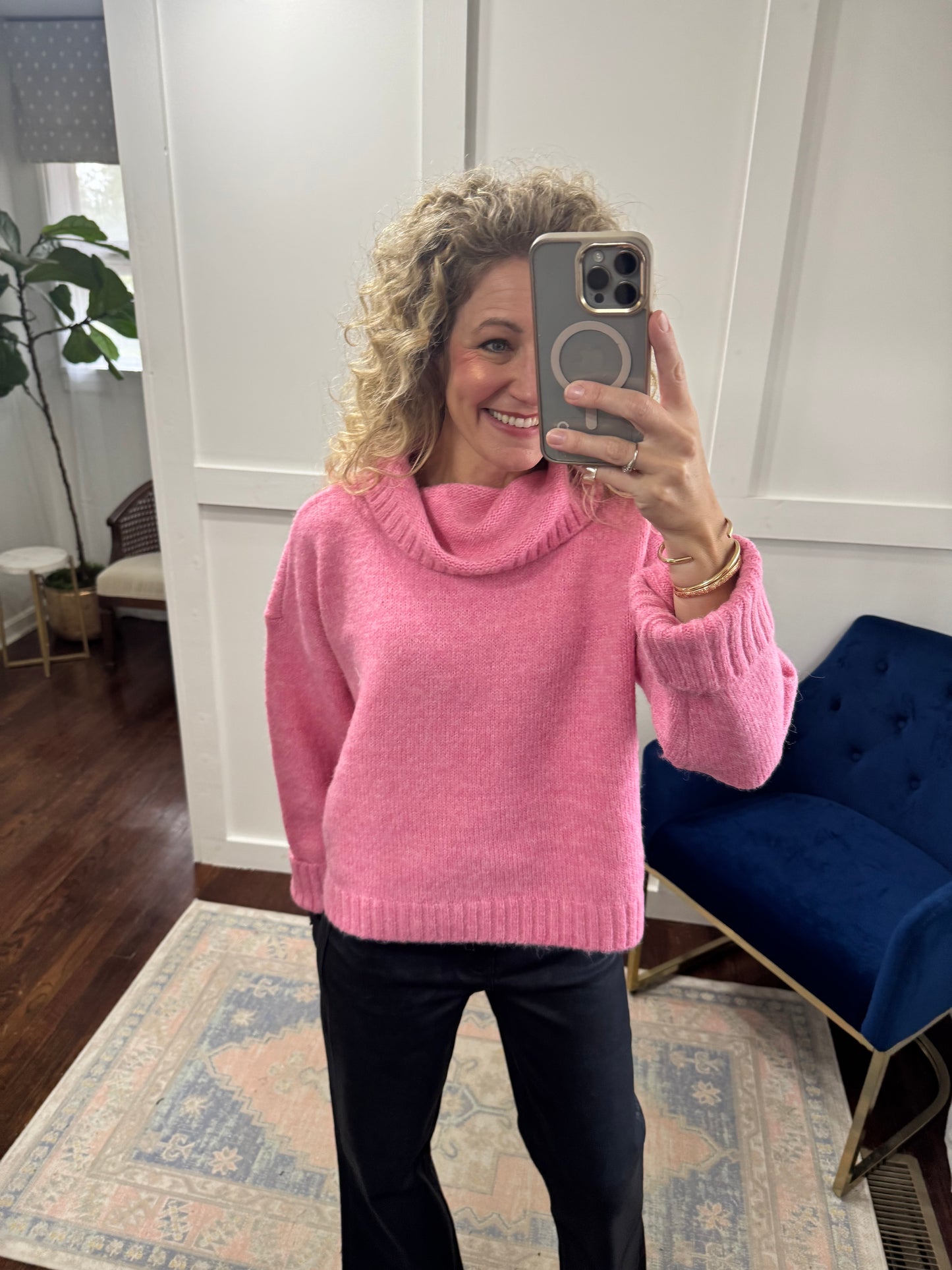 Evangeline pink sweater