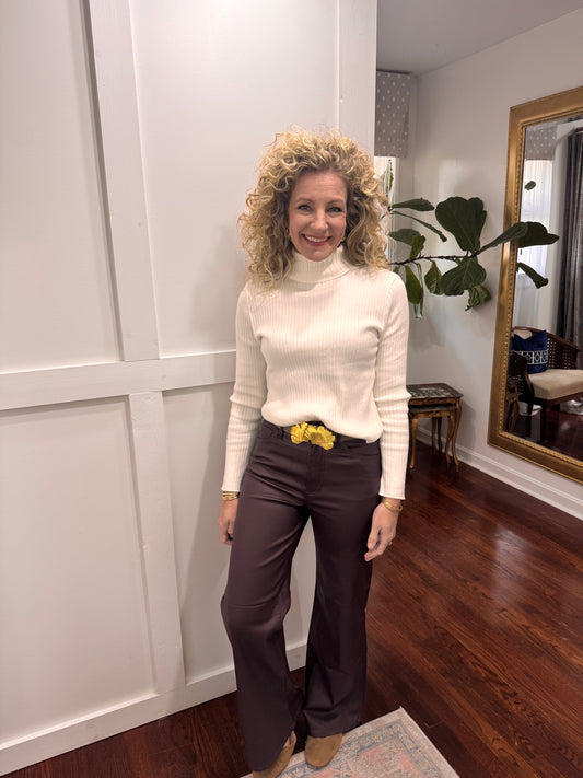 Arlen off white sweater