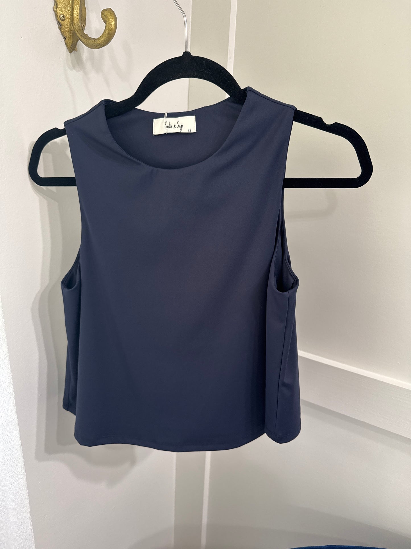 On point sporty tank