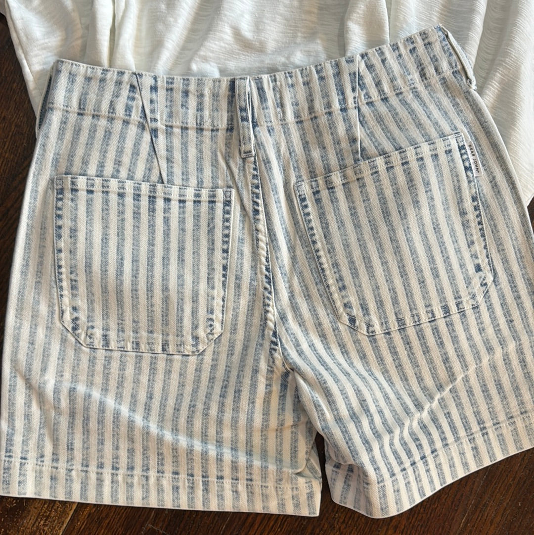 Julian railroad stripes light wash shorts