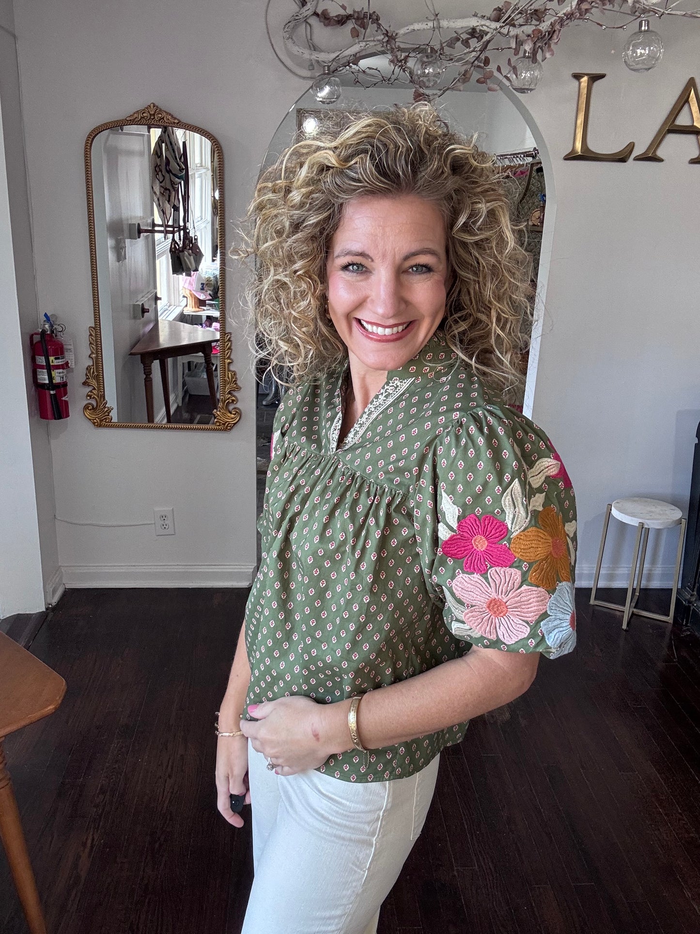 Olive embroidery sleeve top