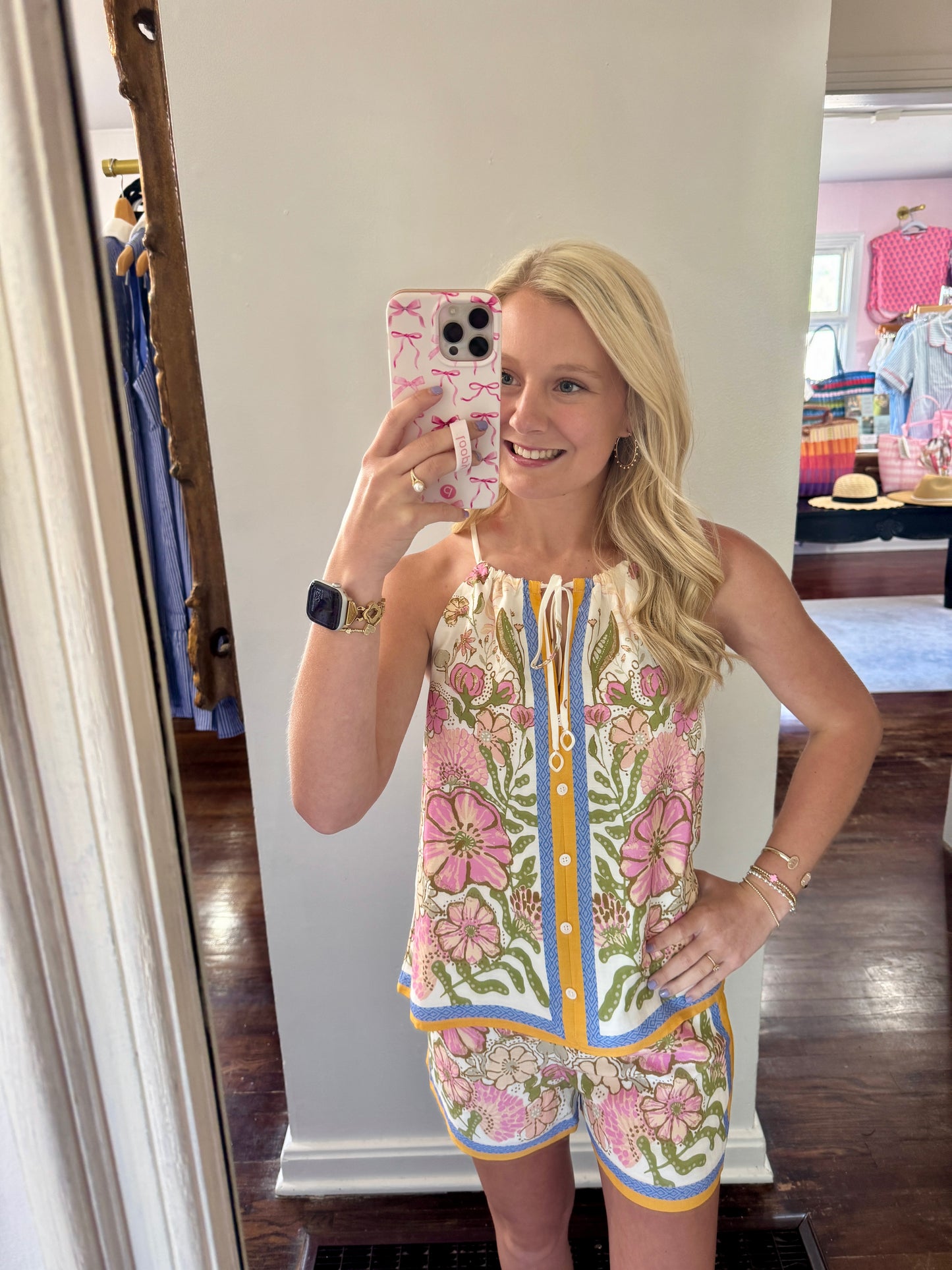 Sweet pea border print top
