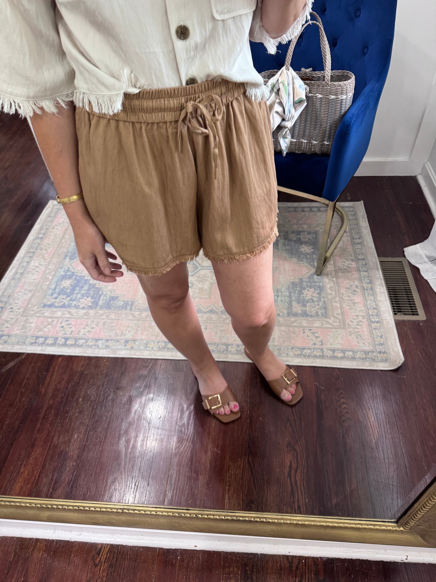 Brown frayed hem shorts