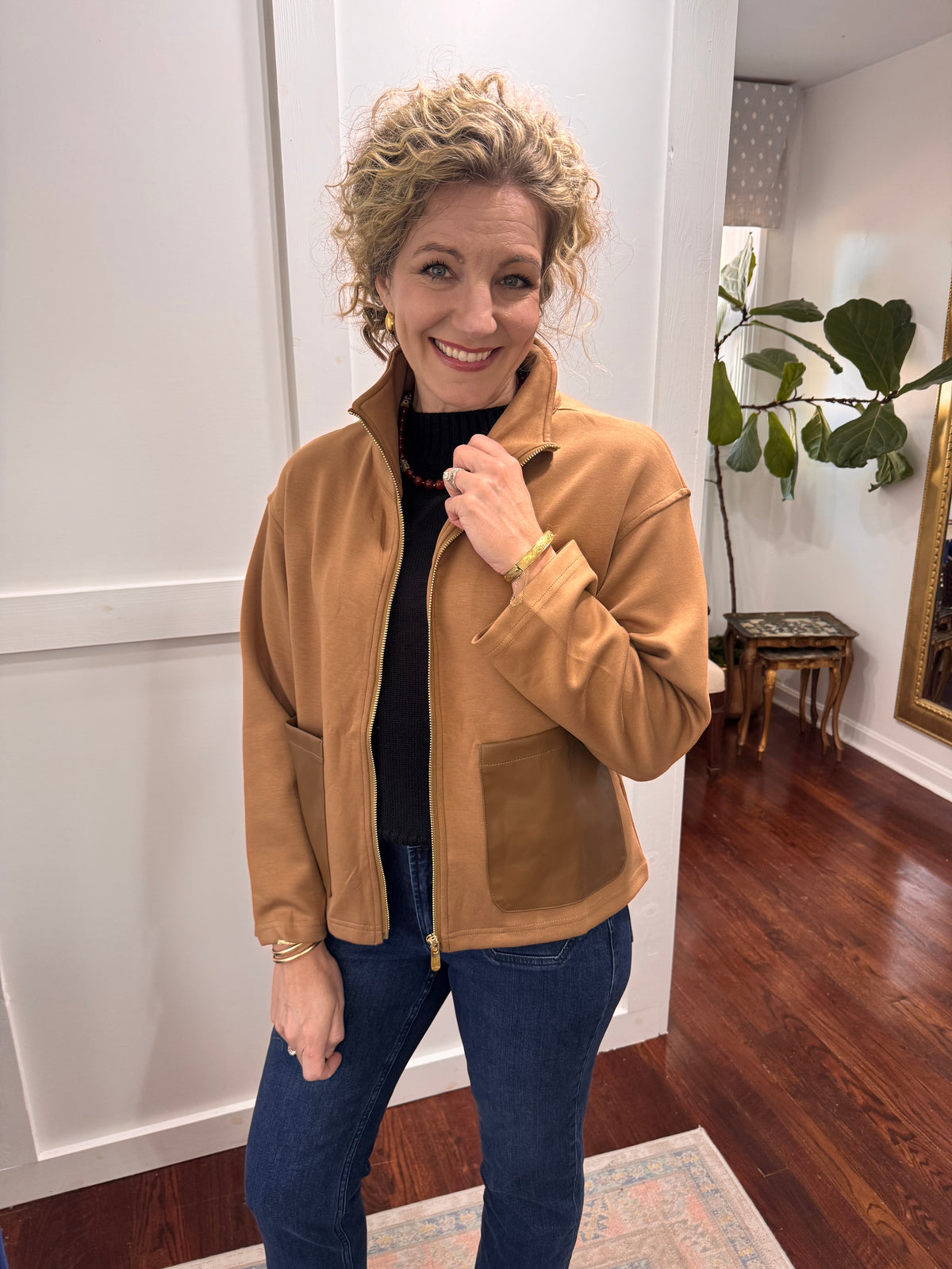 Latte square pocket jacket