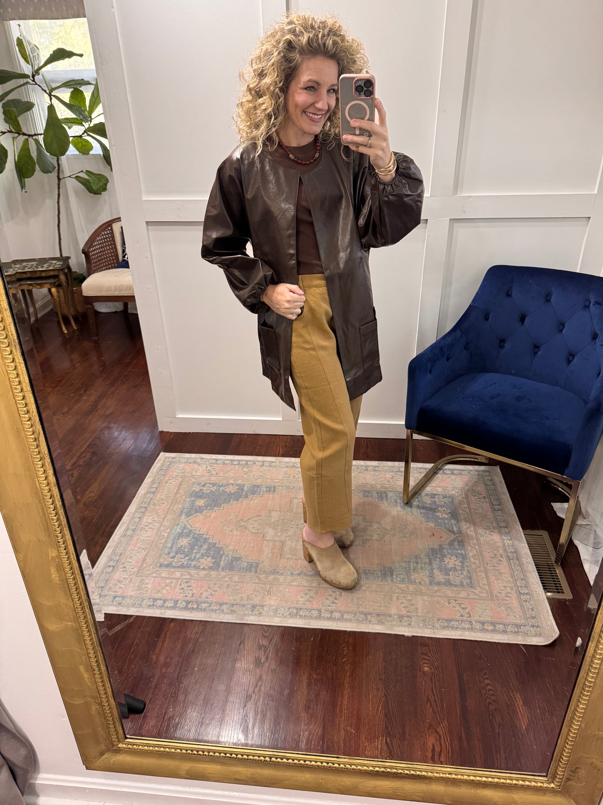 Camel cropped trousers