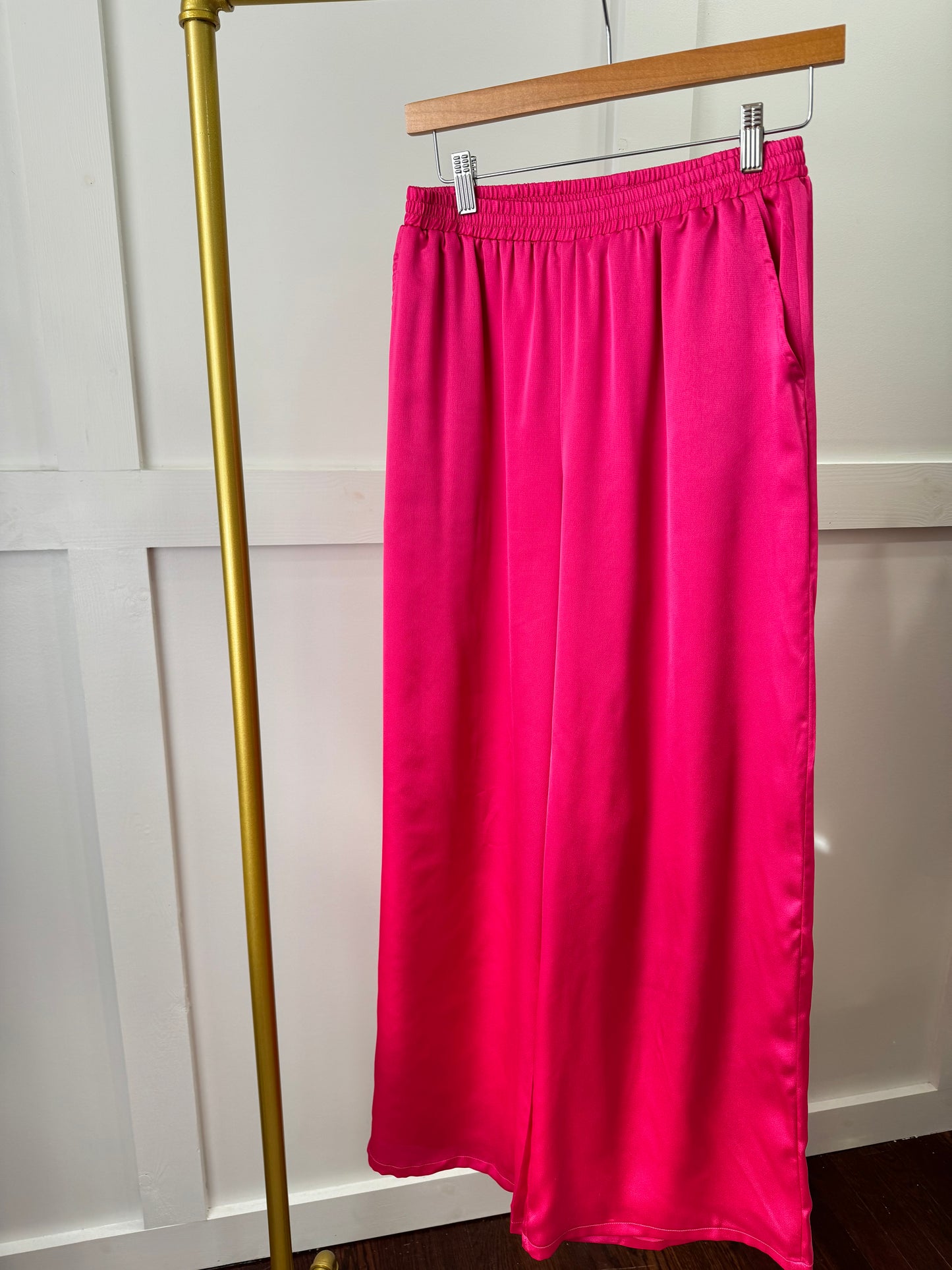 Magenta wide leg satin pant